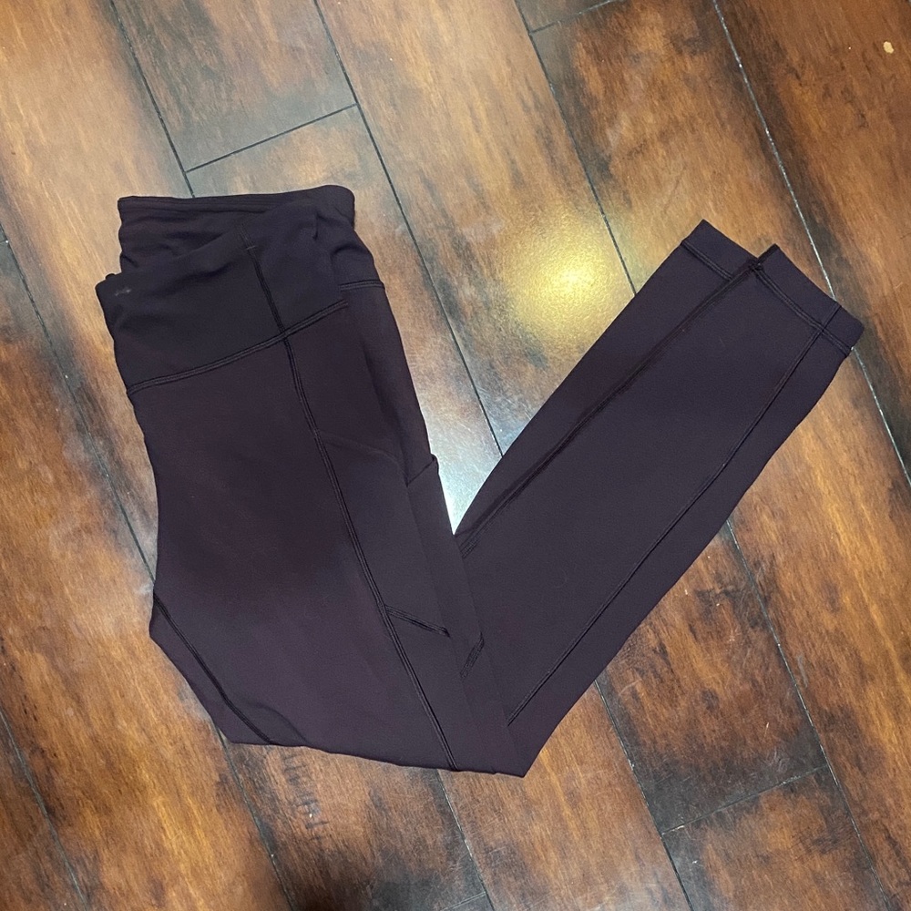 lululemon athletica Women’s Deep Purple Legging Sz8